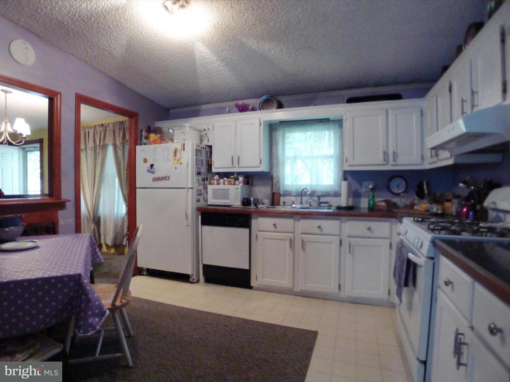 960 Hope Avenue Lititz, PA 17543 - Photo 7 of 19 Gallery Image 7