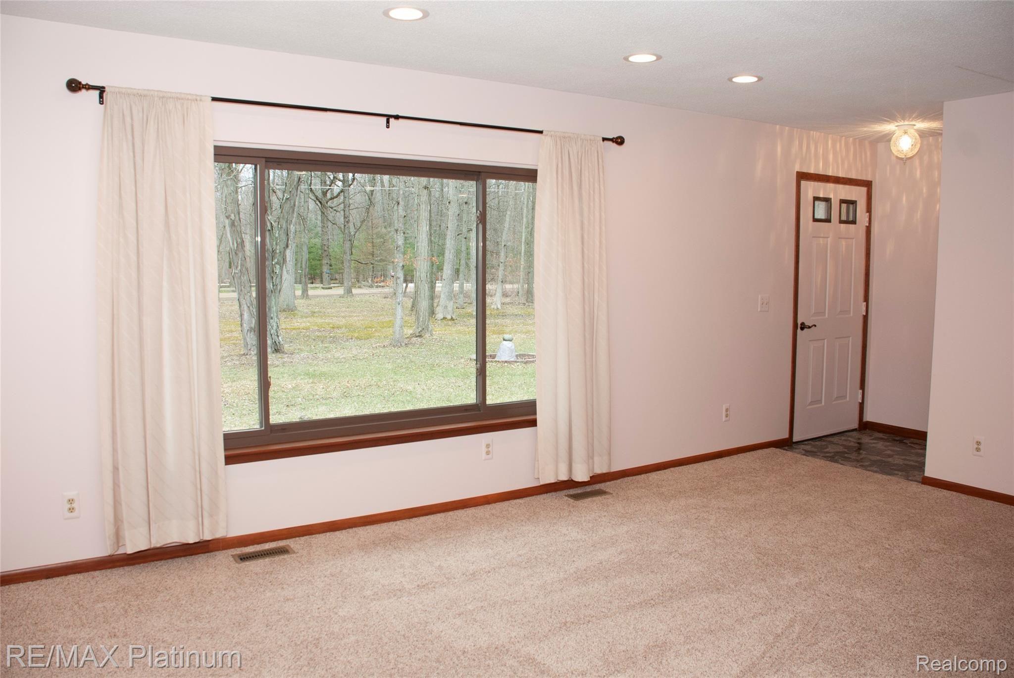 4922 Cedar Lake Road Howell, MI 48843 - Photo 22 of 93 24.JPG
