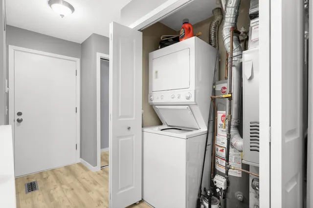 $173,000 | 1900 Coon Rapids Boulevard Northwest, Unit 1, Coon Rapids, MN 55433