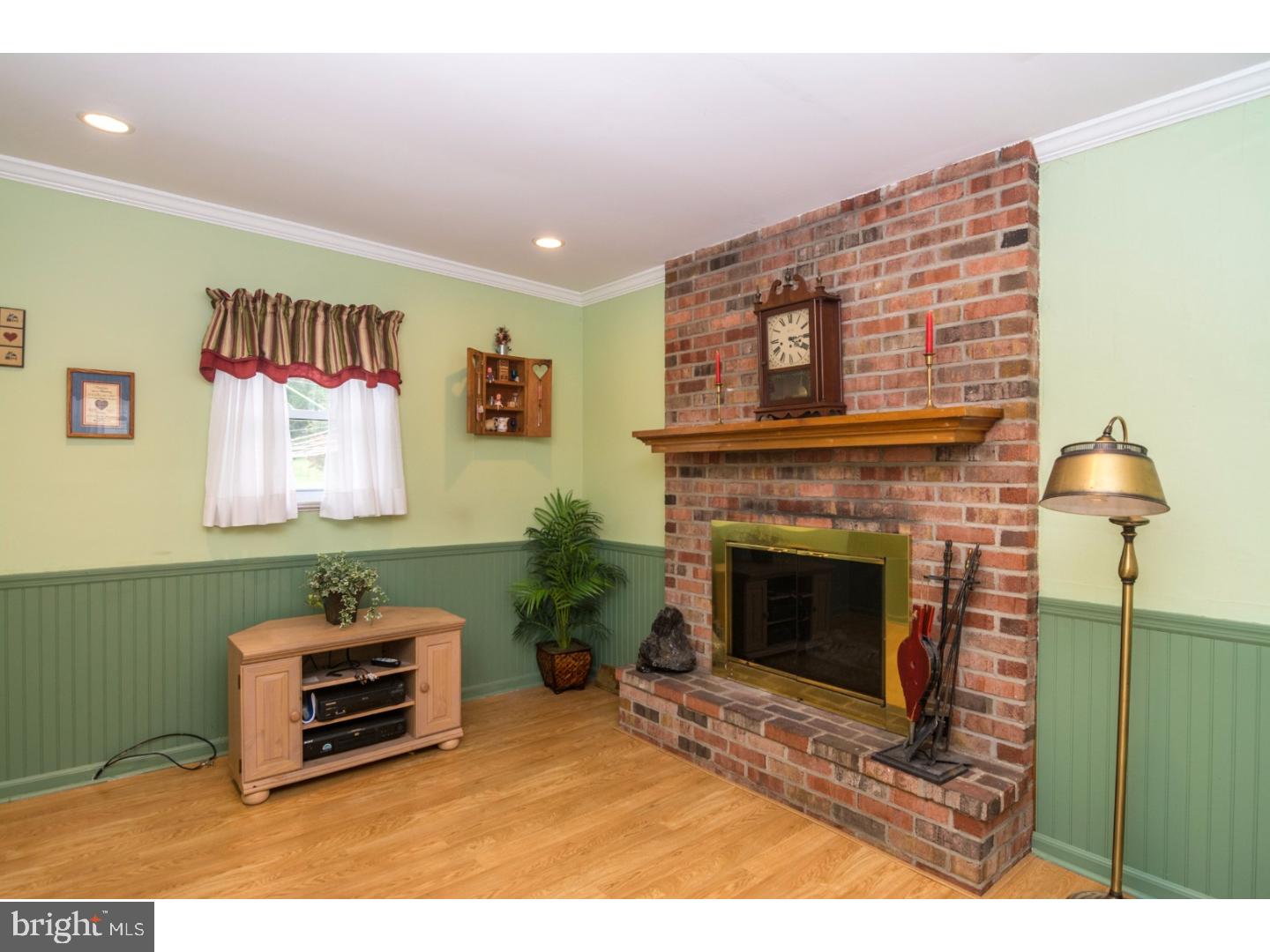 231 Overlook Road Ambler, PA 19002 - Photo 12 of 25 Family Room