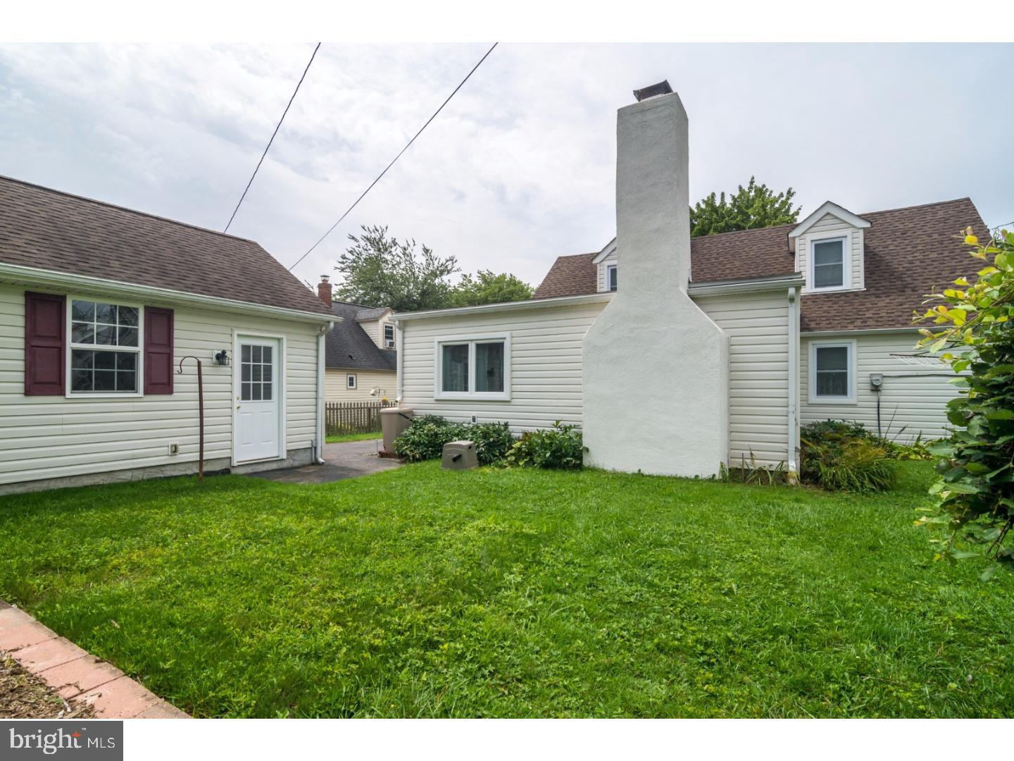 231 Overlook Road Ambler, PA 19002 - Photo 3 of 25 Exterior Back
