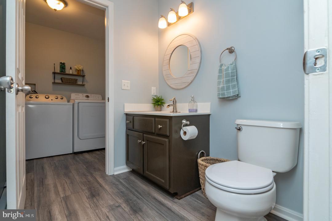 29 Hunters Mill Road Milton, DE 19968 - Photo 18 of 42 Half bathroom