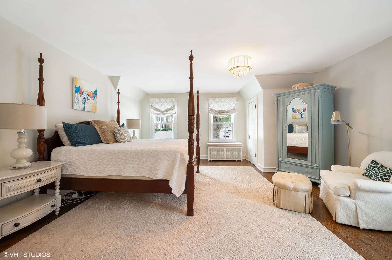 221 Church Road Winnetka, IL 60093 - Photo 24 of 42 a bedroom with bed and a couch