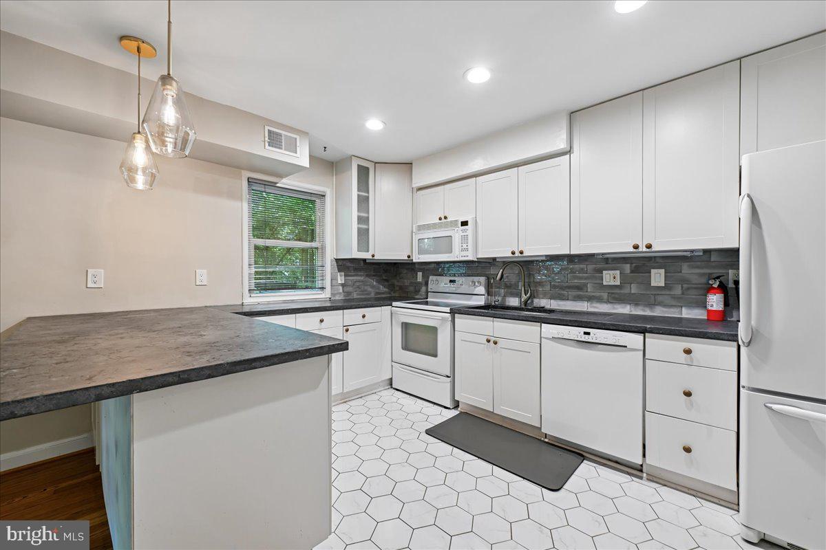 8651 Geren Road, Unit 274 Silver Spring, MD 20901 - Photo 3 of 36