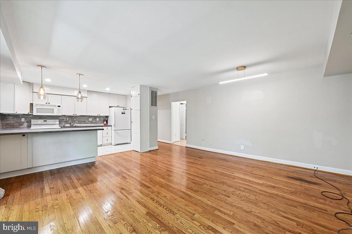 8651 Geren Road, Unit 274 Silver Spring, MD 20901 - Photo 7 of 36