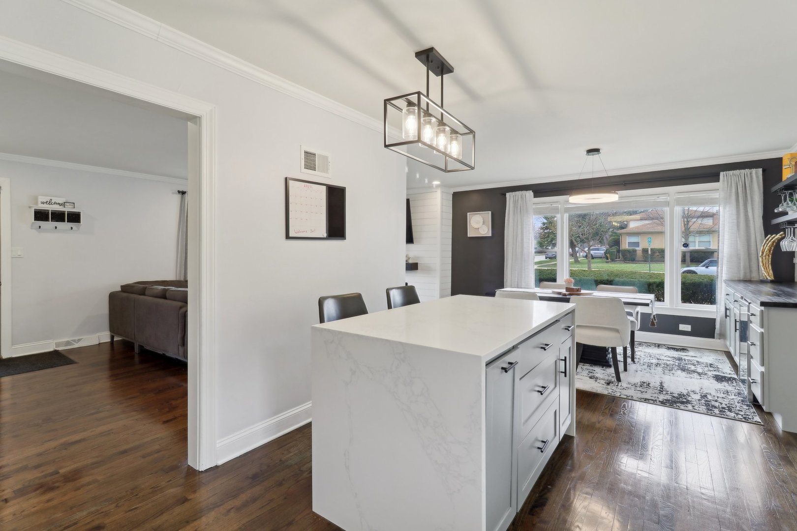 7901 East Prairie Road Skokie, IL 60076 - Photo 11 of 35