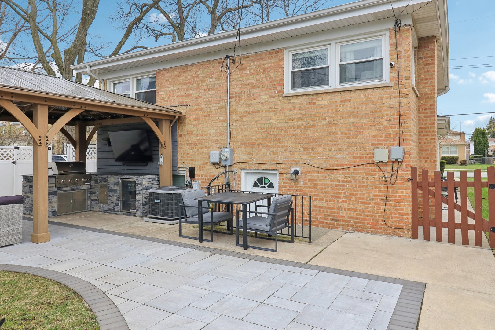 7901 East Prairie Road Skokie, IL 60076 - Photo 29 of 35