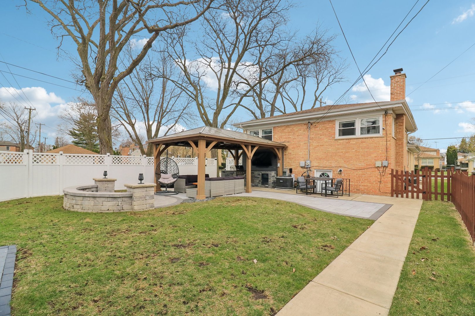 7901 East Prairie Road Skokie, IL 60076 - Photo 31 of 35