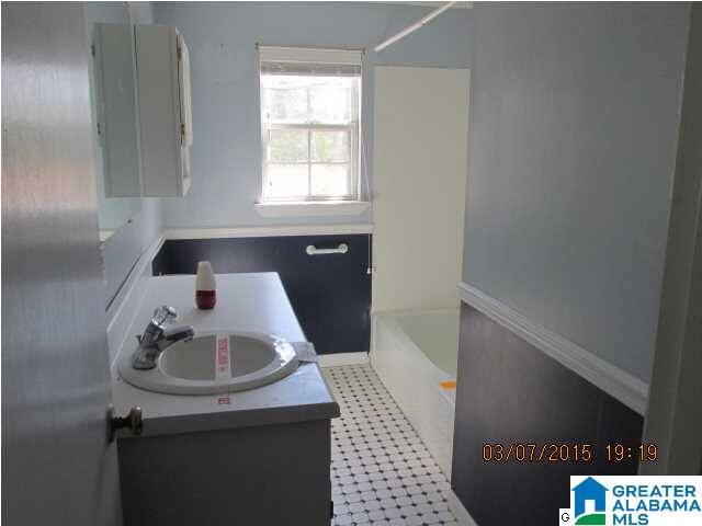 341 Lakeshore Lane Oneonta, AL 35121 - Photo 11 of 14