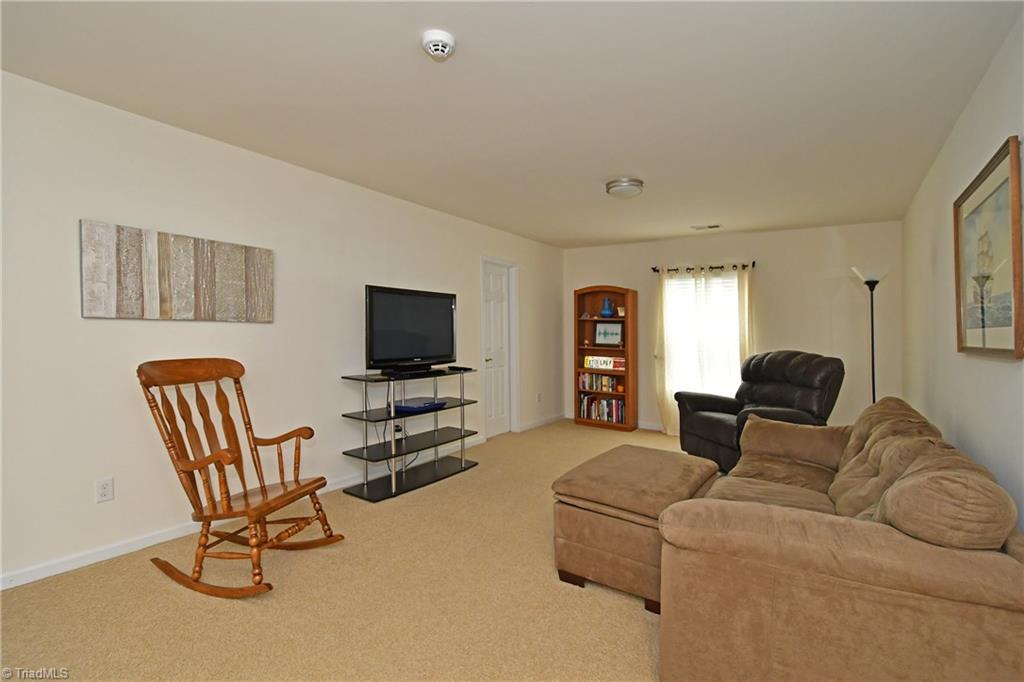 145 Everidge Road Winston-Salem, NC 27103 - Photo 12 of 21 Gallery Image 12