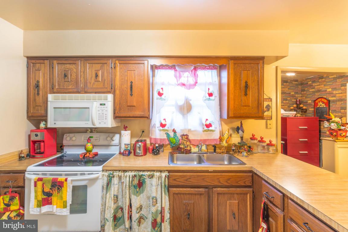 1018 Williamsburg Road Lancaster, PA 17603 - Photo 7 of 23 Gallery Image 7