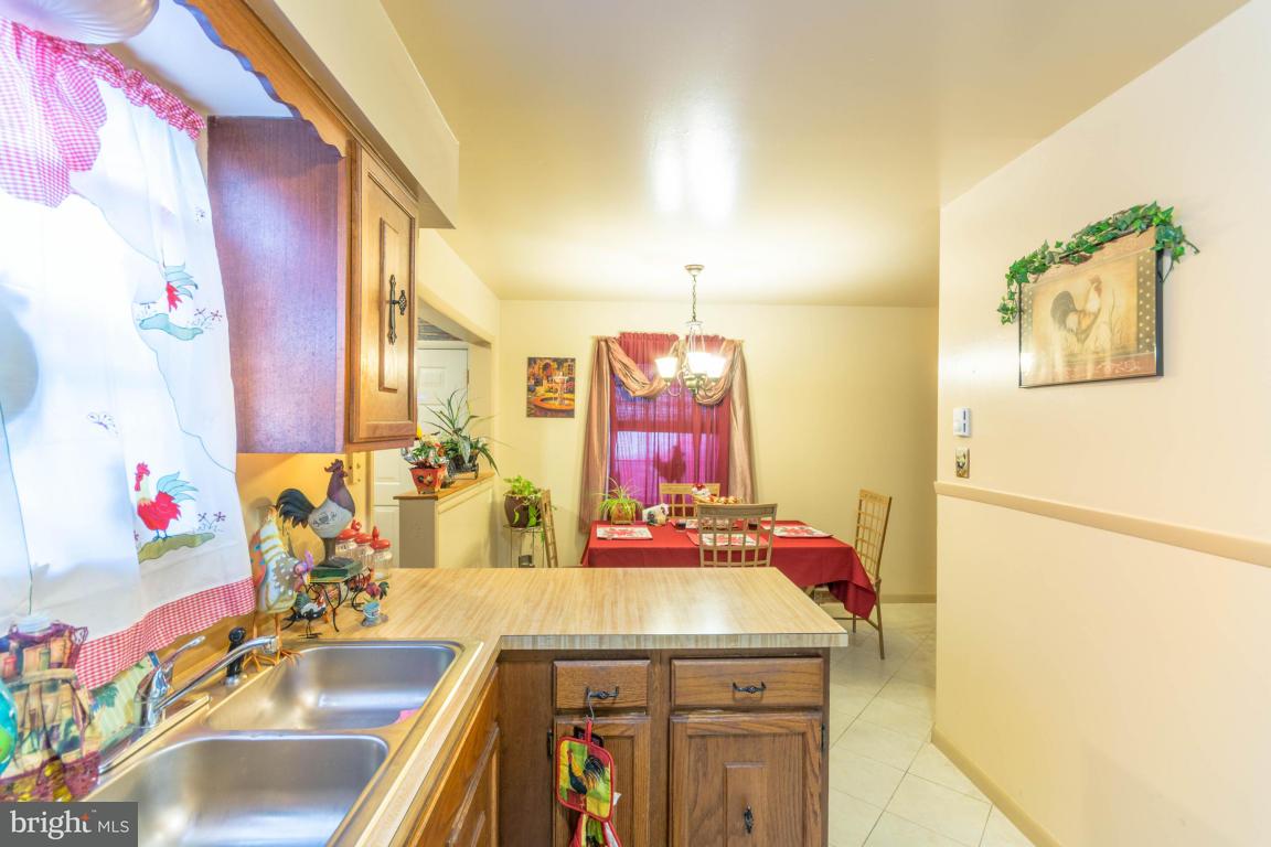 1018 Williamsburg Road Lancaster, PA 17603 - Photo 9 of 23 Gallery Image 9