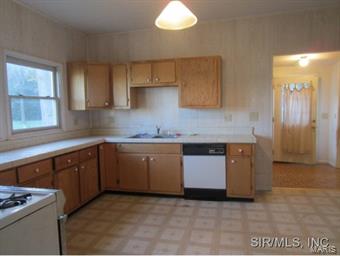 65 Box Hardin, IL 62047 - Photo 5 of 20 Gallery Image 5