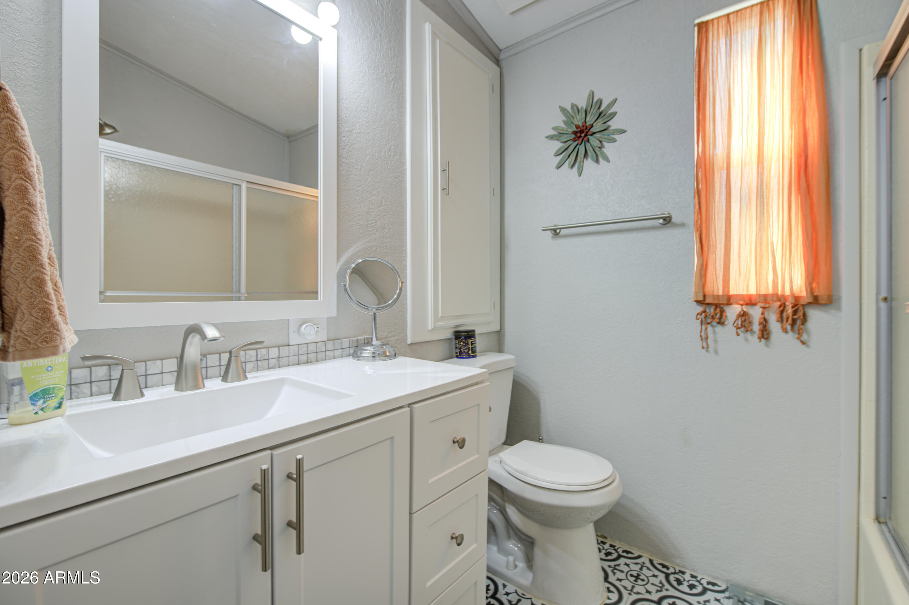 7750 East Broadway Road, Unit 562 Mesa, AZ 85208 - Photo 12 of 33 Bathroom-pic 2