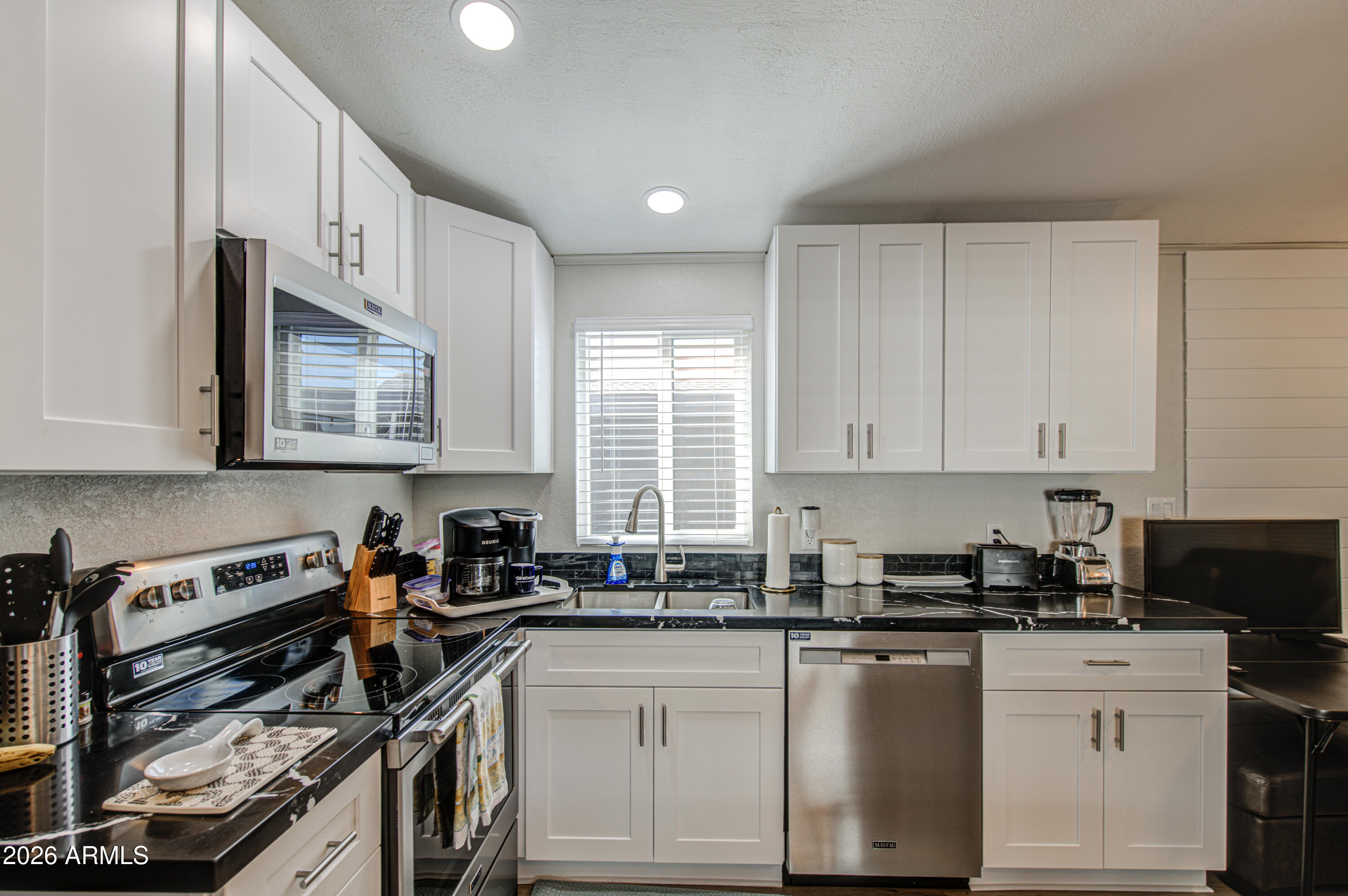 7750 East Broadway Road, Unit 562 Mesa, AZ 85208 - Photo 6 of 33 Kitchen 2