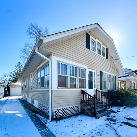 $345,000 | 712 South Spencer Street, Aurora, IL 60505