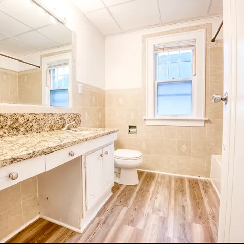 $345,000 | 712 South Spencer Street, Aurora, IL 60505