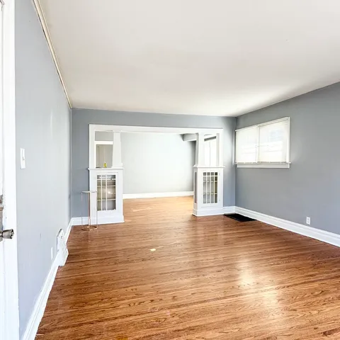 $345,000 | 712 South Spencer Street, Aurora, IL 60505