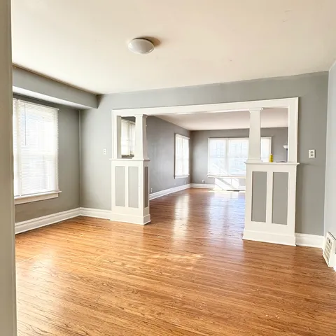 $345,000 | 712 South Spencer Street, Aurora, IL 60505