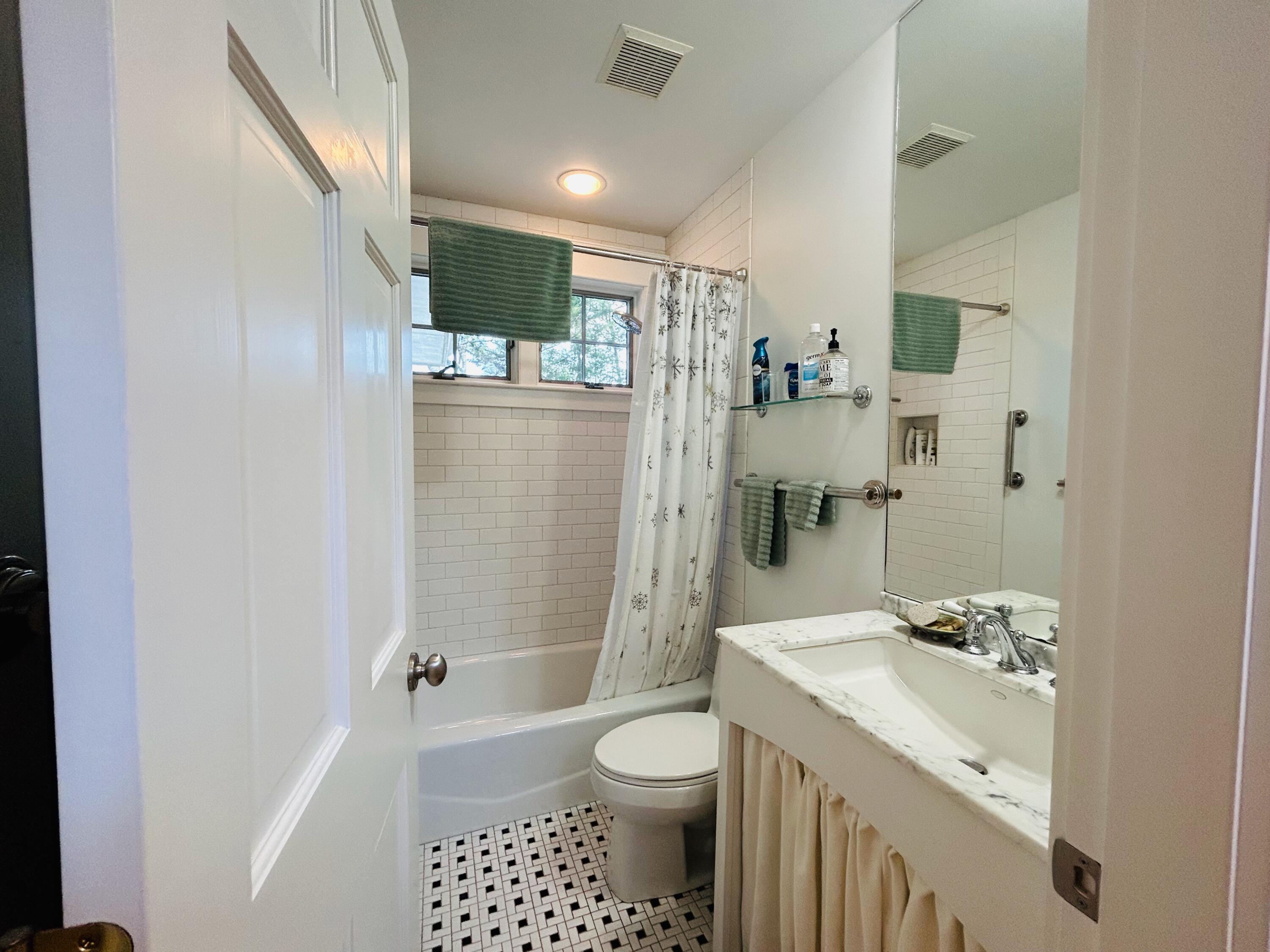 301 Paul Bunyan Road Corea, ME 04624 - Photo 17 of 35 First floor bath