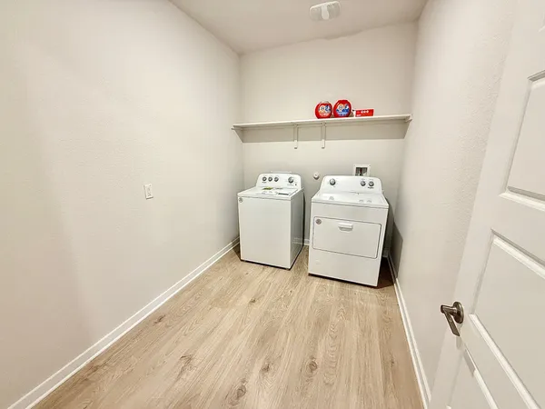 $2,400 | 433 Abruzzi Street, Leander, TX 78641