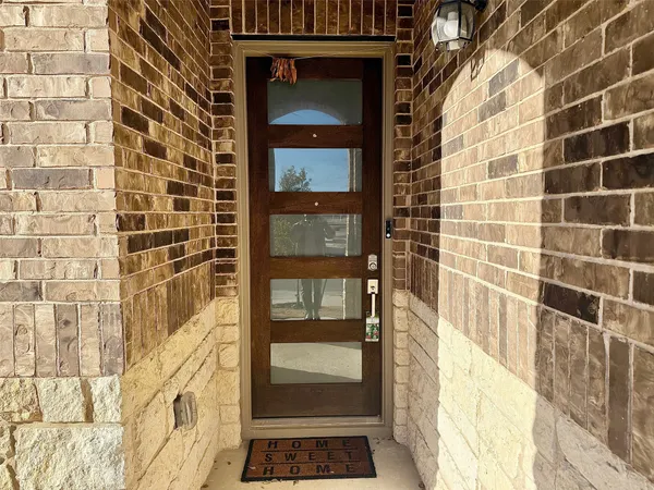 $2,400 | 433 Abruzzi Street, Leander, TX 78641