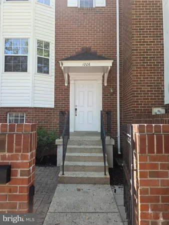 $4,800 | 1206 North Vernon Street, Arlington, VA 22201