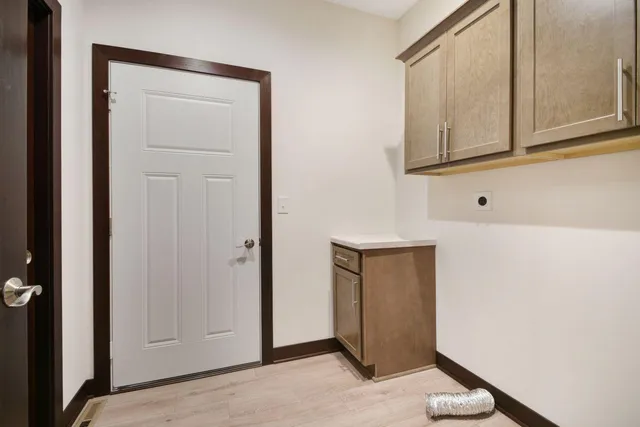 $379,400 | 1795 Edgewood Road, Unit 13, Kewaskum, WI 53040