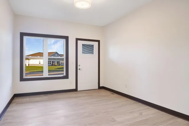 $379,400 | 1795 Edgewood Road, Unit 13, Kewaskum, WI 53040