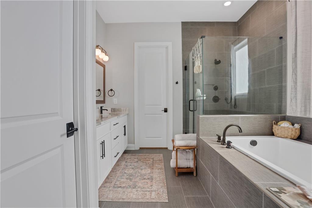 1444 Gilbert Park Suwanee, GA 30024 - Photo 29 of 53