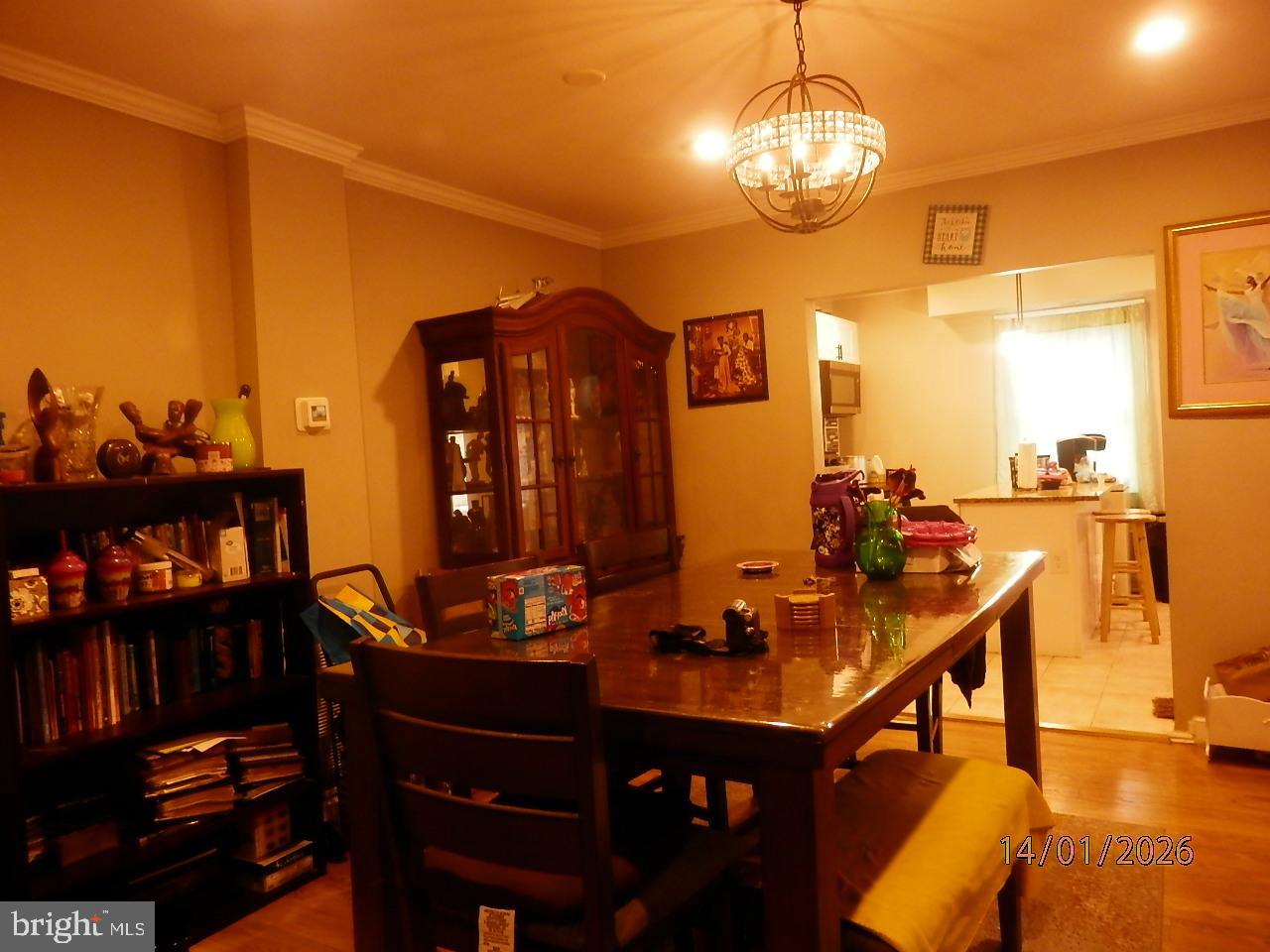 3327 Elbert Street Baltimore, MD 21229 - Photo 4 of 15 Dining room