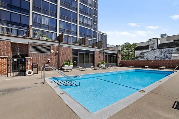 $2,250 | 1636 North Wells Street, Unit 3110, Chicago, IL 60614