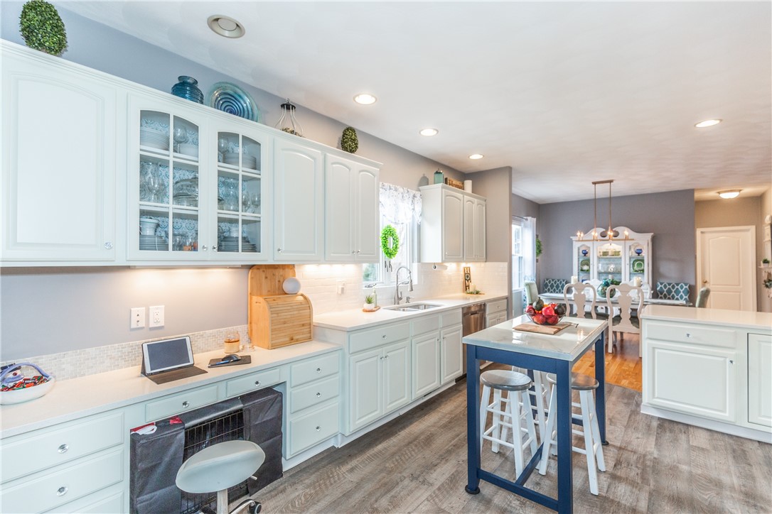 9 Countryside Drive Smithfield, RI 02917 - Photo 24 of 50