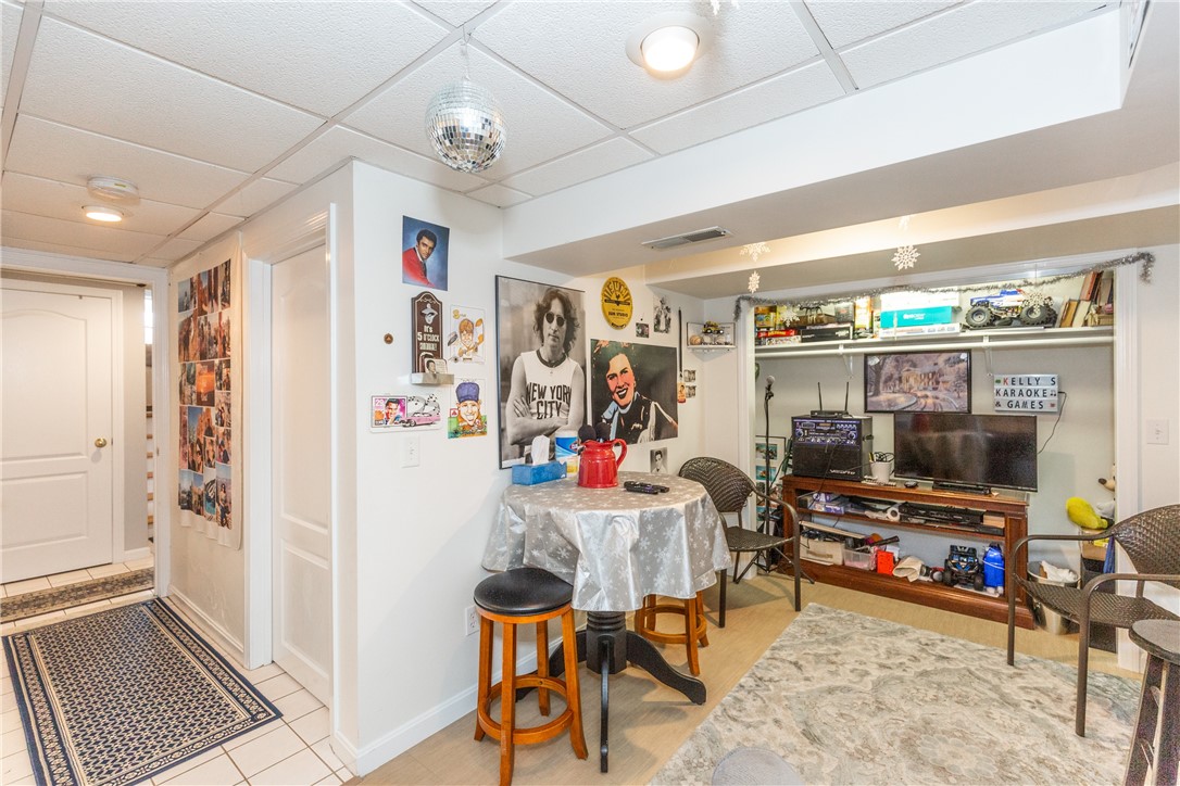 9 Countryside Drive Smithfield, RI 02917 - Photo 42 of 50