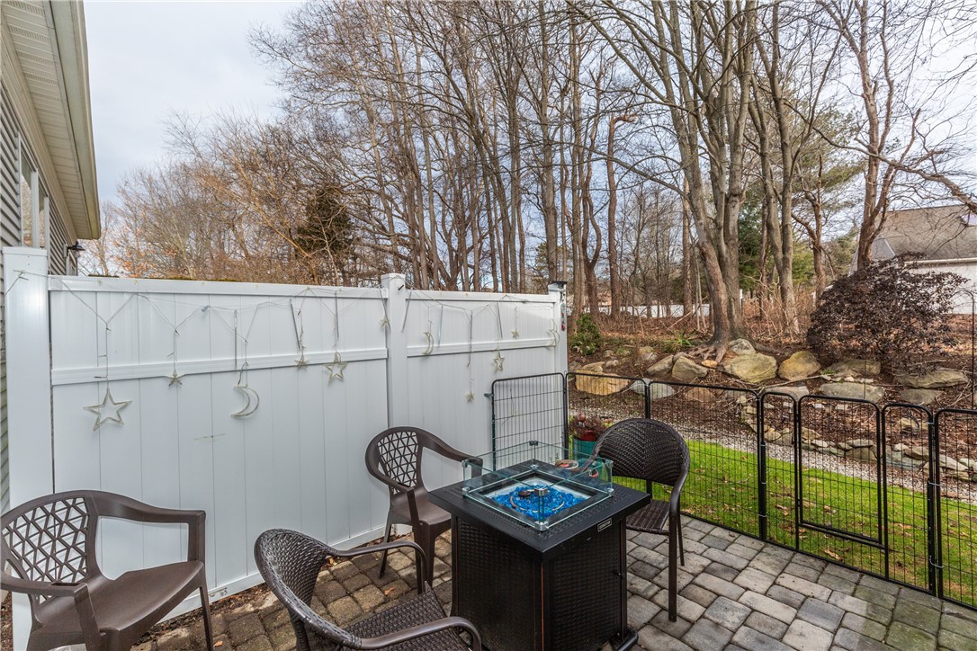 9 Countryside Drive Smithfield, RI 02917 - Photo 43 of 50