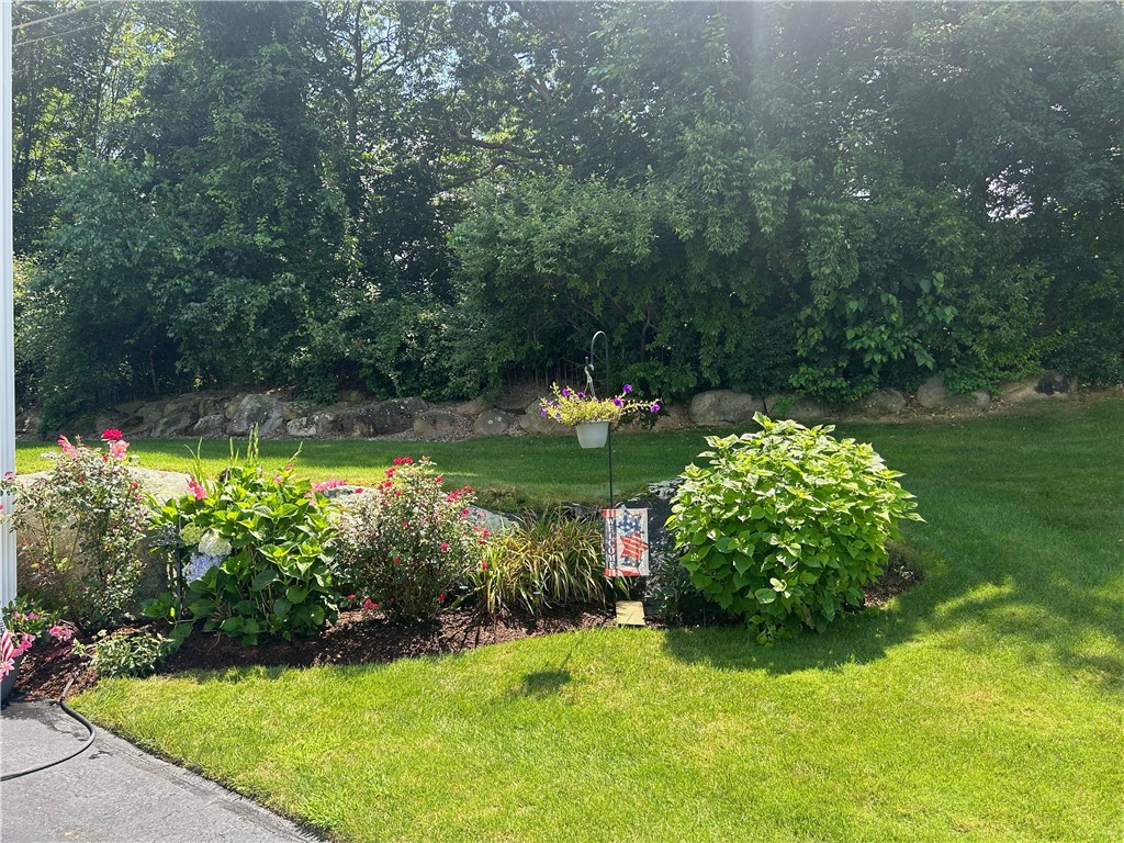 9 Countryside Drive Smithfield, RI 02917 - Photo 44 of 50