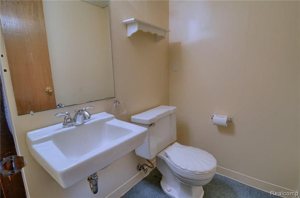1215 Candlestick Lane Rochester Hills, MI 48306 - Photo 22 of 24