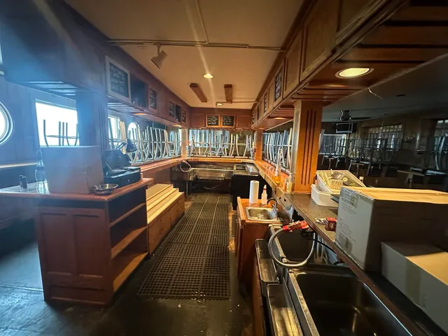 $1,250,000 | 379 A Ocean Boulevard, Hampton, NH 03842