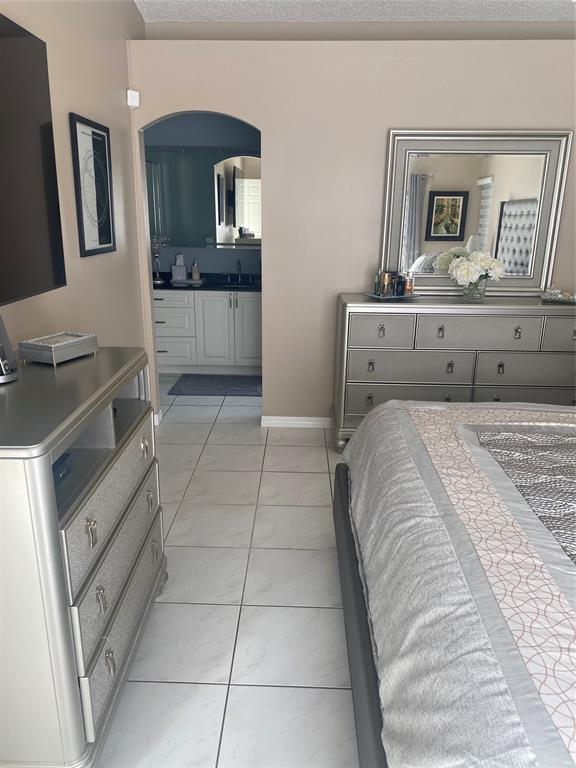 16322 Southwest 76th Street Miami, FL 33193 - Photo 14 of 31