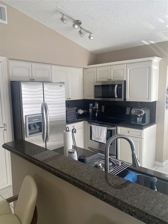 16322 Southwest 76th Street Miami, FL 33193 - Photo 27 of 31