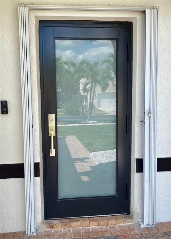 16322 Southwest 76th Street Miami, FL 33193 - Photo 4 of 31