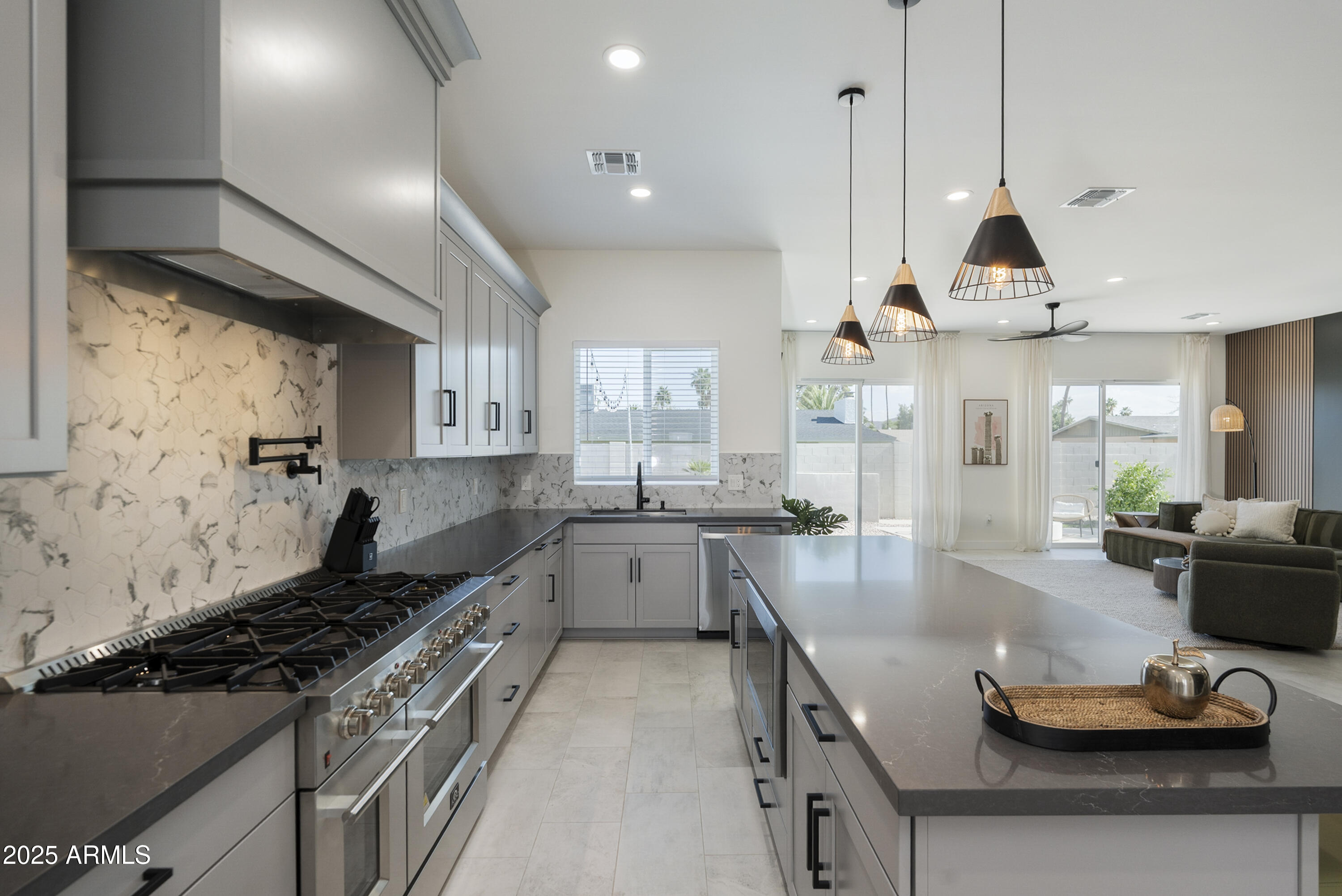 5049 East Shaw Butte Drive Scottsdale, AZ 85254 - Photo 18 of 88 16-print-Shaw-16