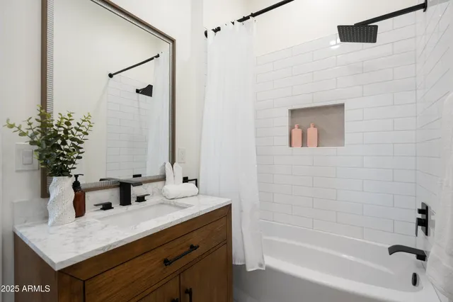 $15,000 | 5049 East Shaw Butte Drive, Scottsdale, AZ 85254