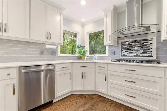 $475,000 | 6817 Lakeshore Drive, Raytown, MO 64133