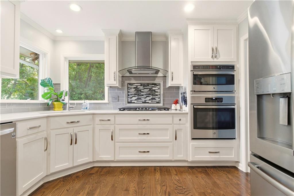 6817 Lakeshore Drive Raytown, MO 64133 - Photo 14 of 73