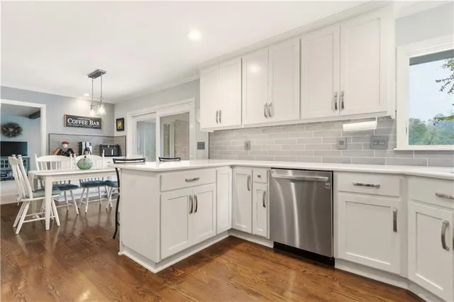 $475,000 | 6817 Lakeshore Drive, Raytown, MO 64133