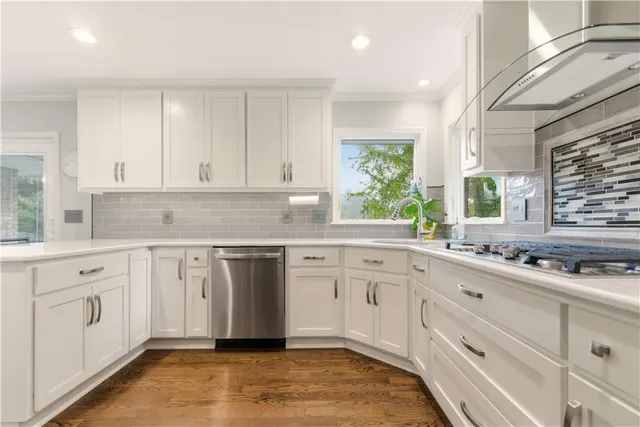 $475,000 | 6817 Lakeshore Drive, Raytown, MO 64133