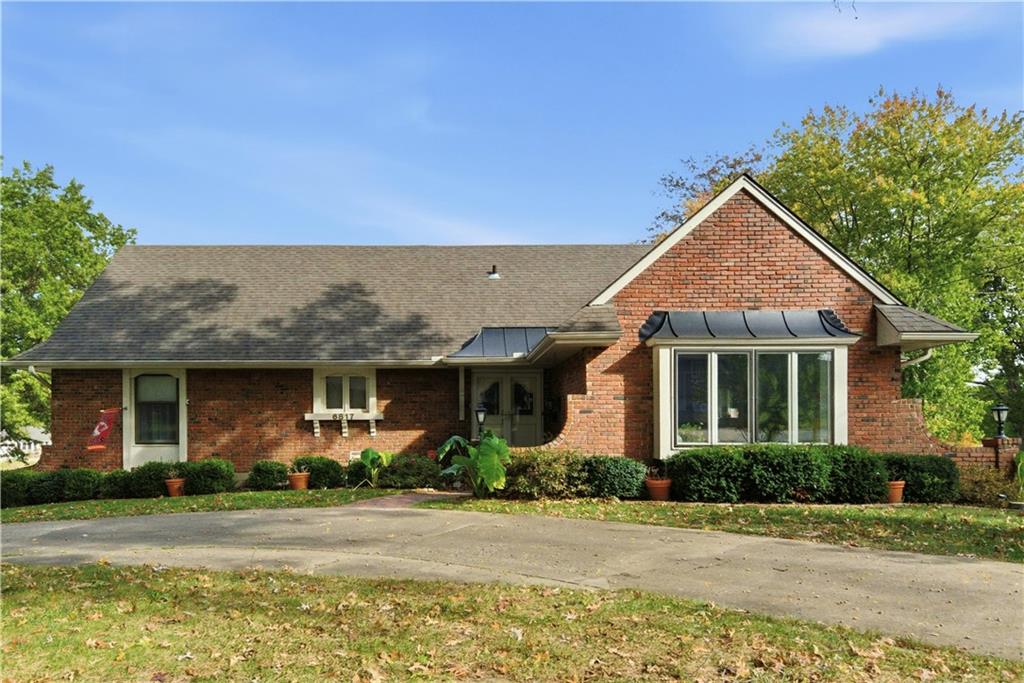 6817 Lakeshore Drive Raytown, MO 64133 - Photo 2 of 73