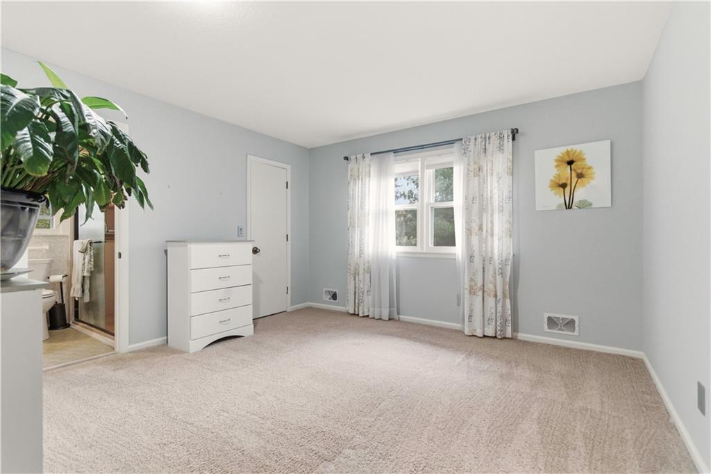 6817 Lakeshore Drive Raytown, MO 64133 - Photo 27 of 73