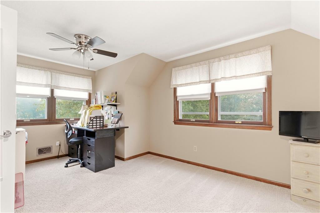 6817 Lakeshore Drive Raytown, MO 64133 - Photo 42 of 73